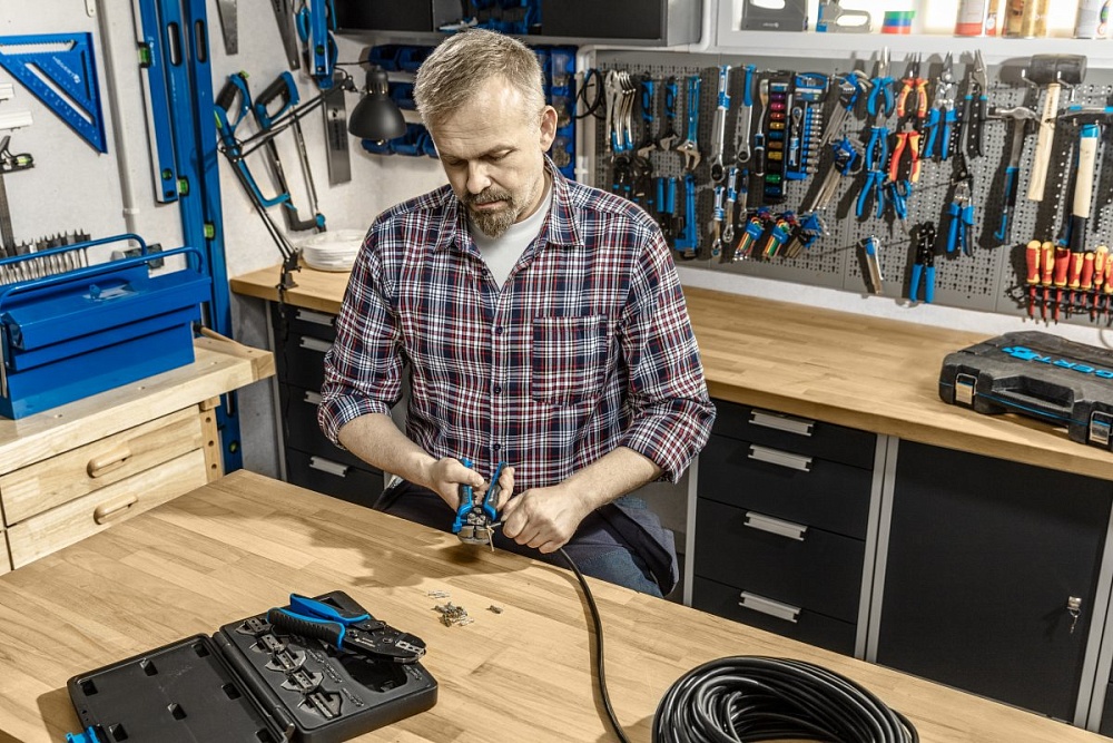 HOEGERT Пресс-клещи для обжима проводов со сменными матрицами, 6 шт.