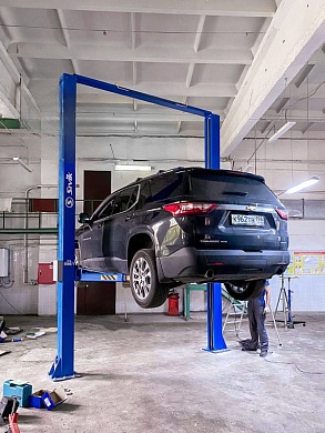 Подъемник двухстоечный Sivik ПГА 5000/1 синий