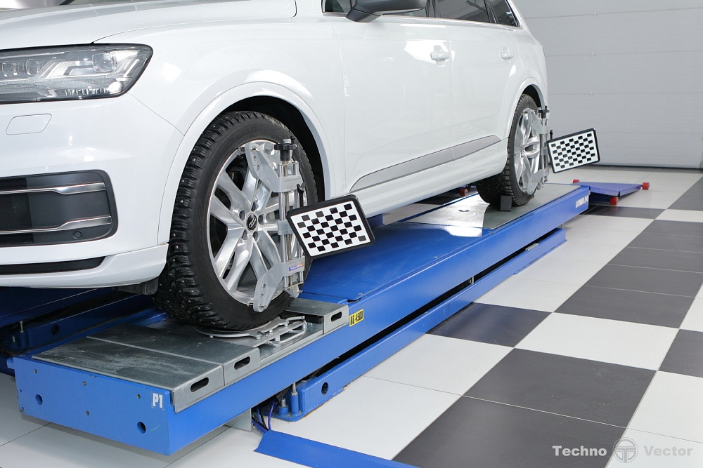 Стенд сход-развал ТехноВектор 7202 M