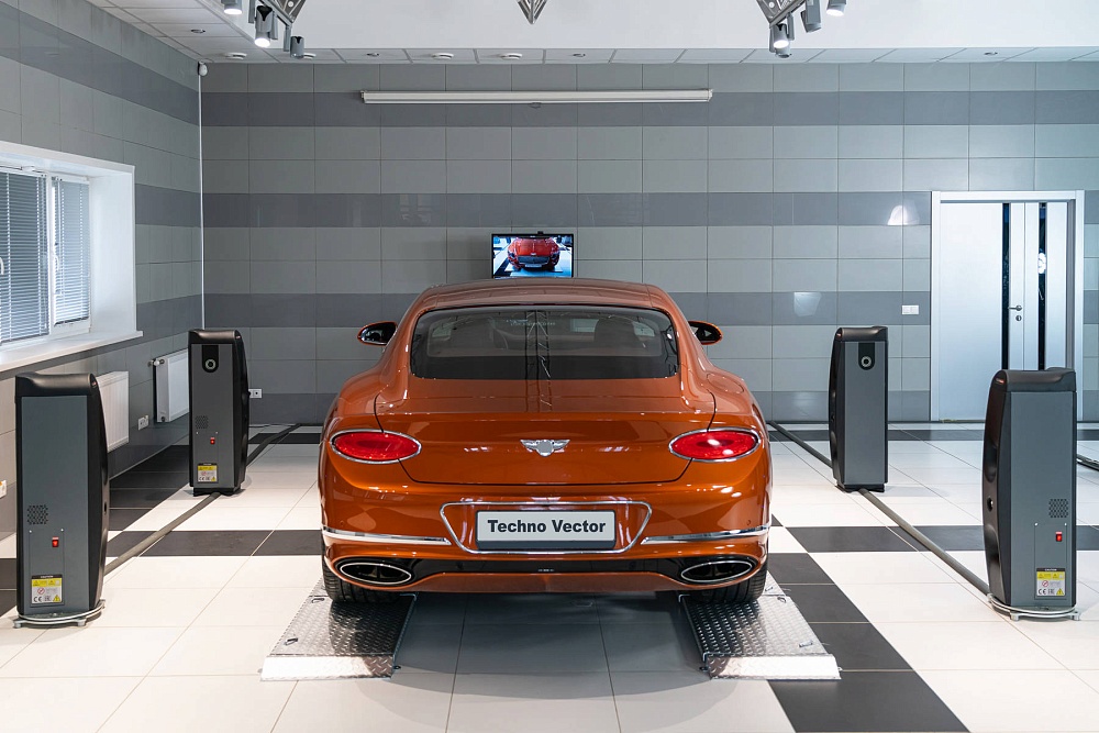 T 8214 Стенд развал схождения Техно Вектор 8 SMARTLIGHT