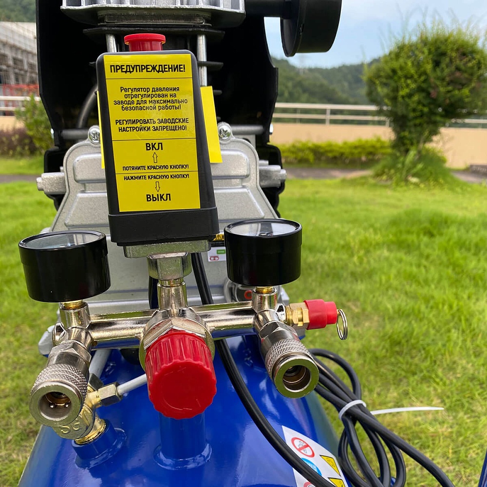 OPT-305030 Компрессор поршневой, 300л/мин, 2.2кВт, 220в, ресивер 50л OPTIMUS