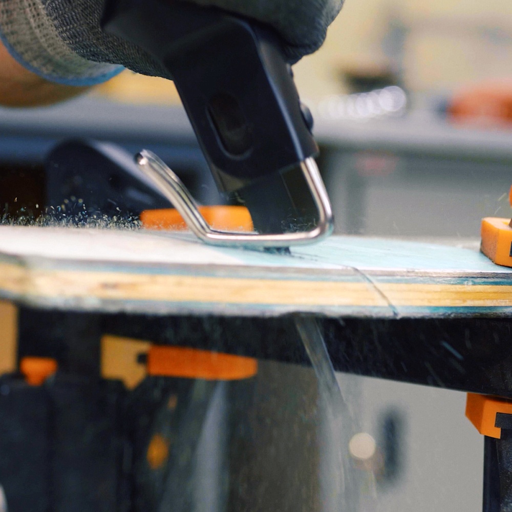 WDK-25510 Лобзик пневматический с набором аксессуаров, 22 предмета