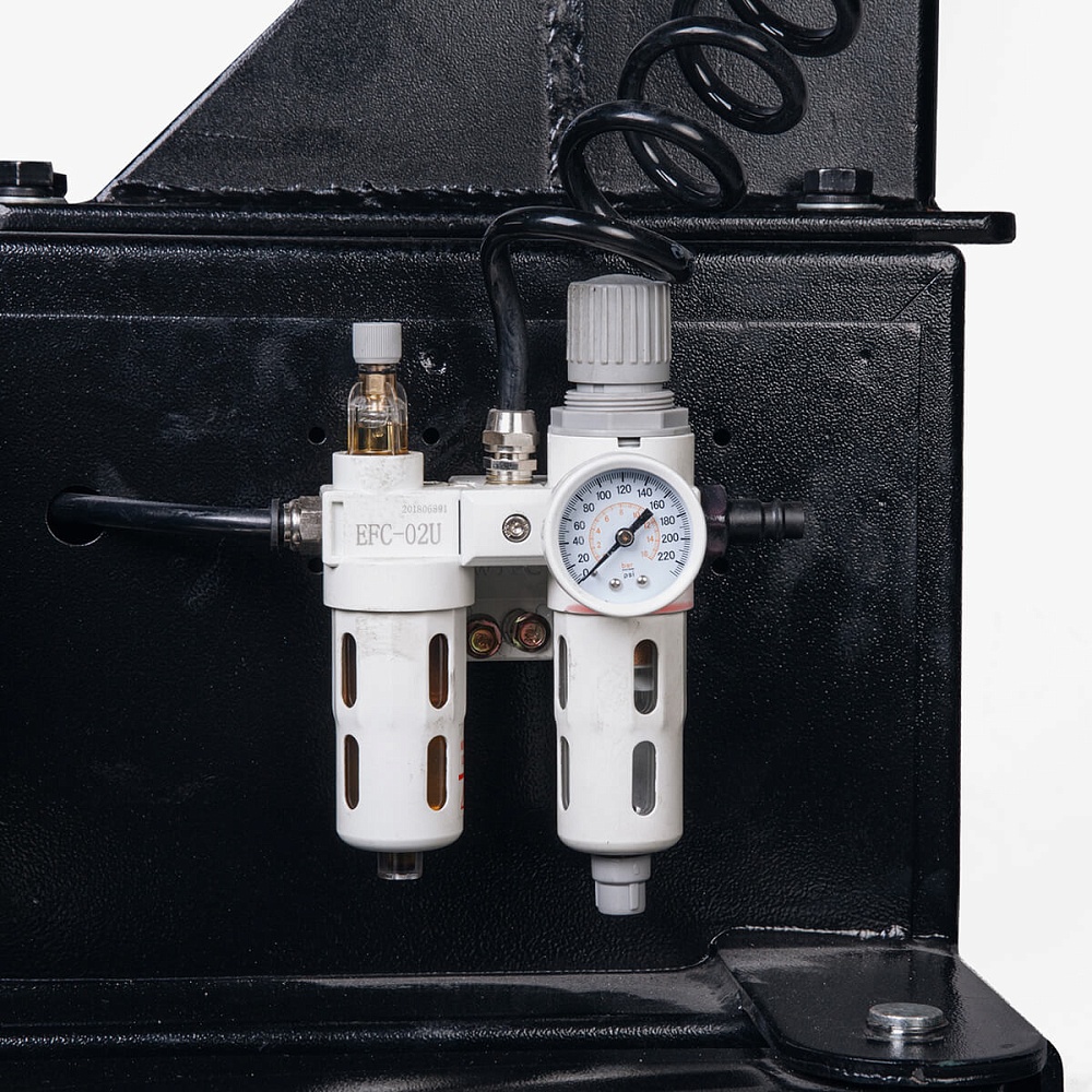 WDK-758 (380в) Шиномонтажный станок полуавтоматический для колес до 28", 380 WiederKraft