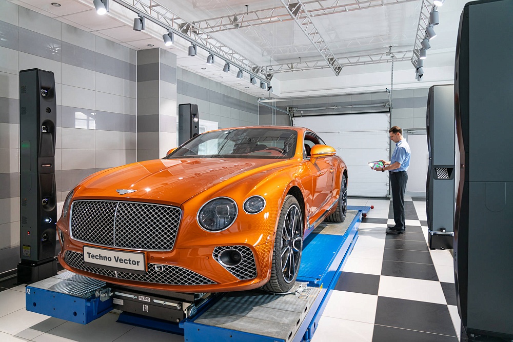 V 8218 SMARTLIGHT Стенд развал схождения Техно Вектор 8